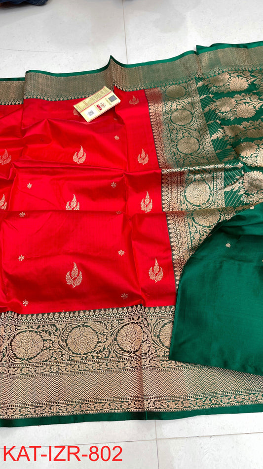 Pure Handloom banarasi KATAN **Checks +Meenakari* SAREE
                *KATAN Checks + Meenakari*
Silk Sarees with antique Jari 
*Rich Pallu
*  Blouse with Border
* Smooth & Soft Fabric