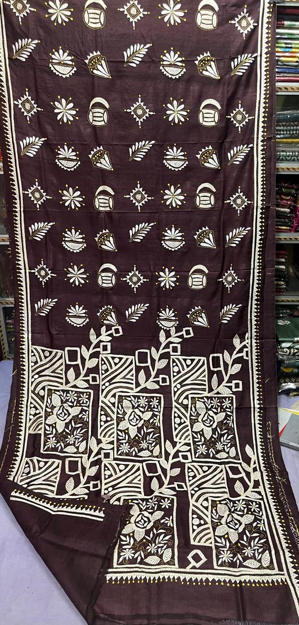 Available tashar katha stich saree
With bp
With silk mark