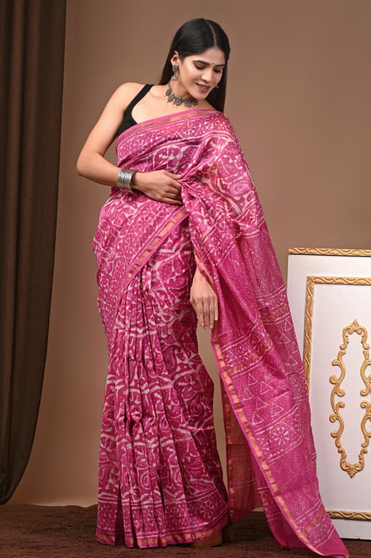 Chanderi silk sarees traditional collection
Hand block printed chanderi silk Sarees with blouse
Natural dye n color
Super quality:,fine fabric:,
Size- 6.5 