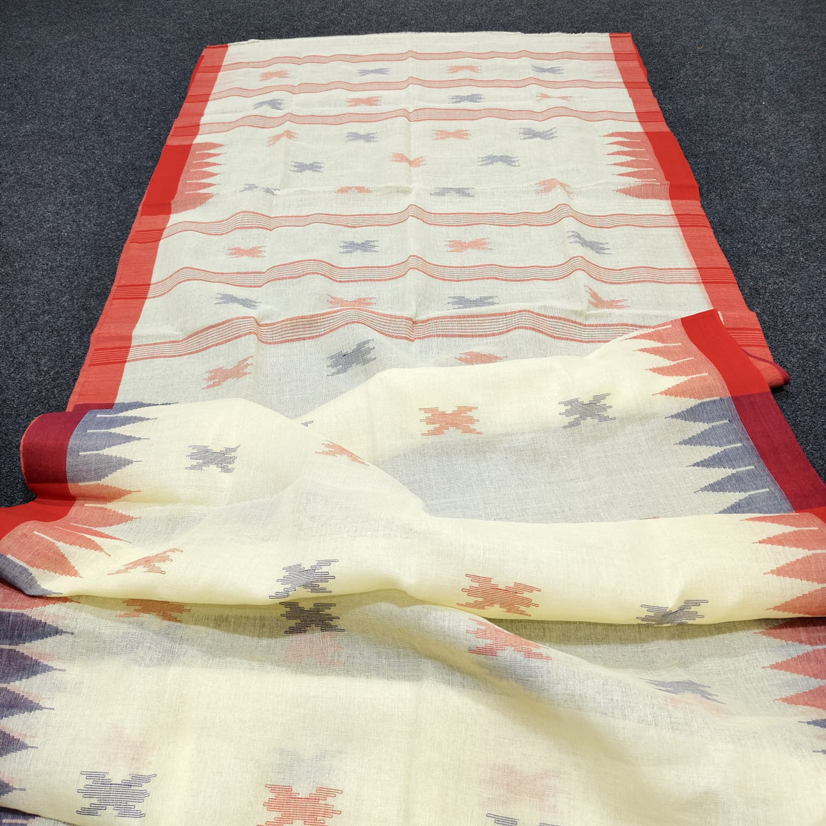 Authentic handloom
 monipuri cotton saree
With bp
