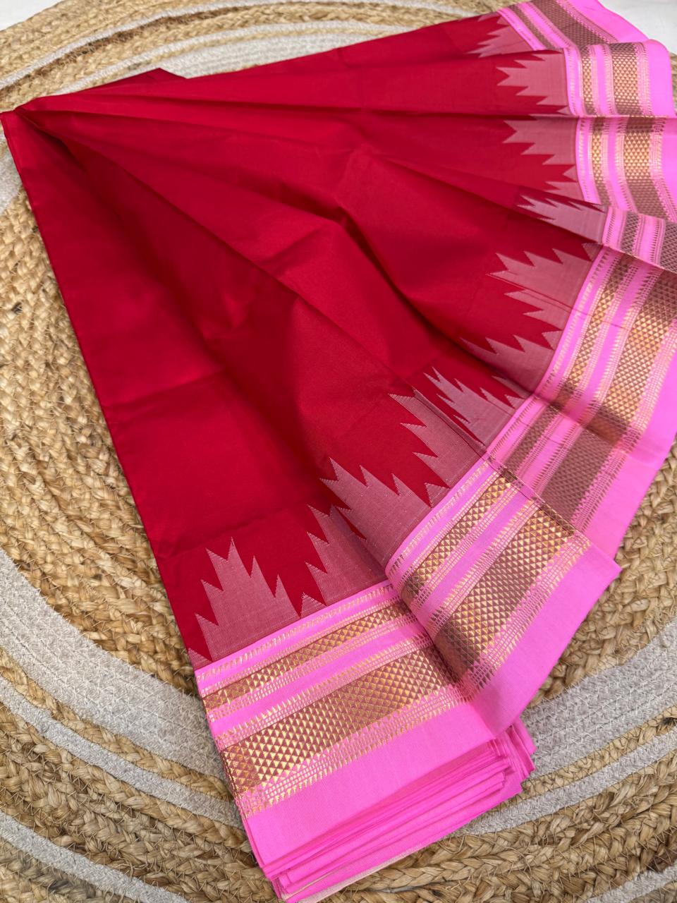 
*Big Temple Border Ilkal*

Exclusive silk ilkal saree 
Pure silk big temple border design superior quality ilkal saree
With contrast blouse 
6.10mtrs length 
Full body pure silk Border, pallu & blouse semi silk 