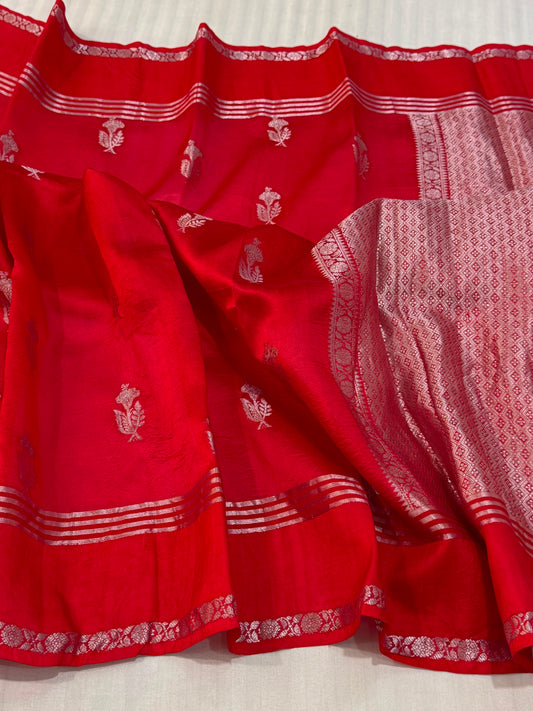 Exclusive Pure Katan Silk Handloom Saree
All-Over Alfi Boota | Kaduwa Border | Pista Zari Work
Rich Pallu | Running Blouse | Silk Mark Certified
Lightweight, Smooth & Soft