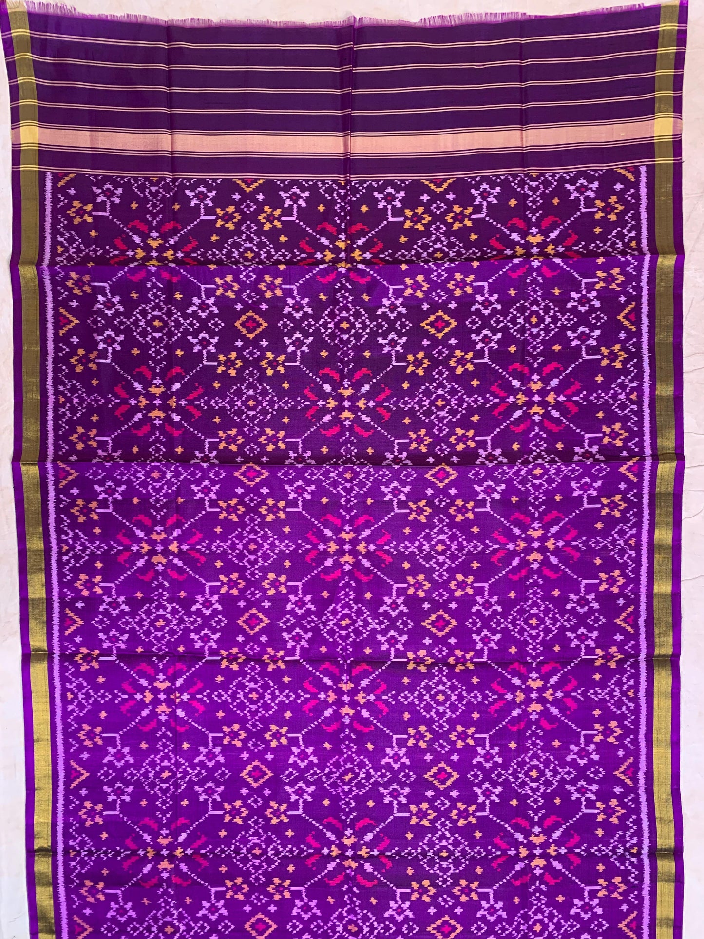 Ikagrah | SINGLE IKAT PATOLA SILK DUPPATA
