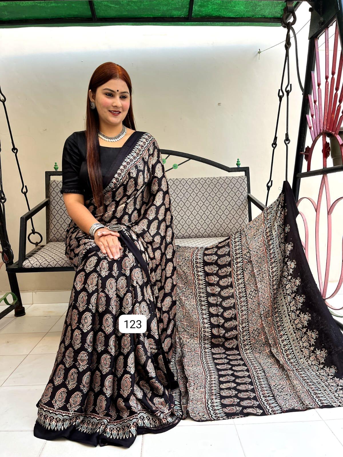
🥻 Pure Modal Silk  Saree 🥻
🏕️ Natural / Vegetable Dyeing with Ajrakh Hand-Block Print

📦 All pics available
🎨 New colours / new patterns added 6.50...Full  saree  ..45..with 
