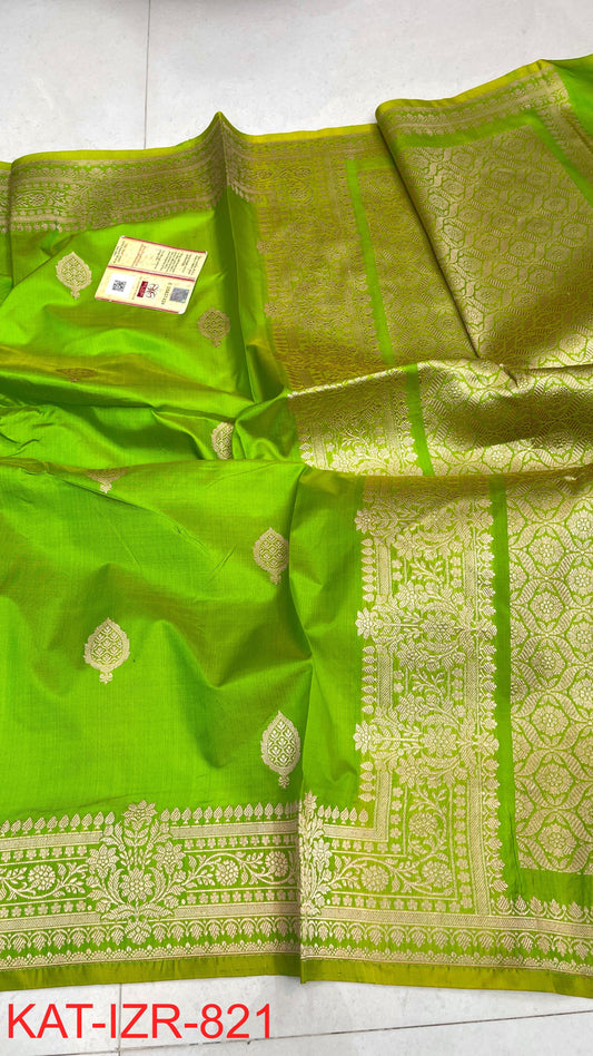Pure Handloom banarasi KATAN **Checks +Meenakari* SAREE
                *KATAN Checks + Meenakari*
Silk Sarees with antique Jari 
*Rich Pallu
*  Blouse with Border
* Smooth & Soft Fabric