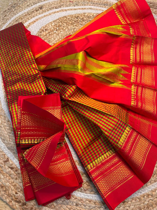 Material - pure silk 
Border - chikki paras
Saree Name -ilkal pure silk small checks with small temple border saree
Pallu -multi tope silk pallu
Blouse -contrast
Handloom -yes
Saree length- 6.2
