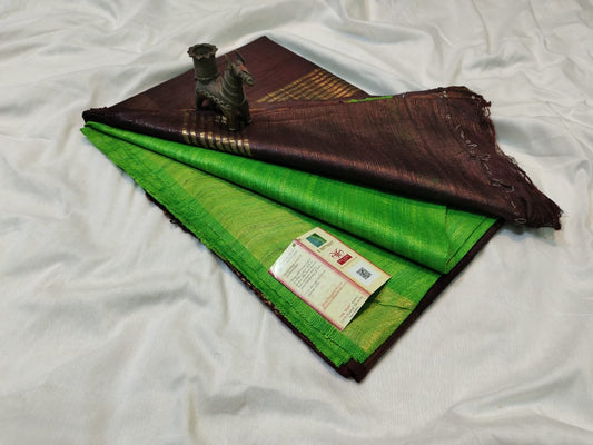 Pure tussar ghicha silk handloom saree with blouse pc.
Silk mark tag 
