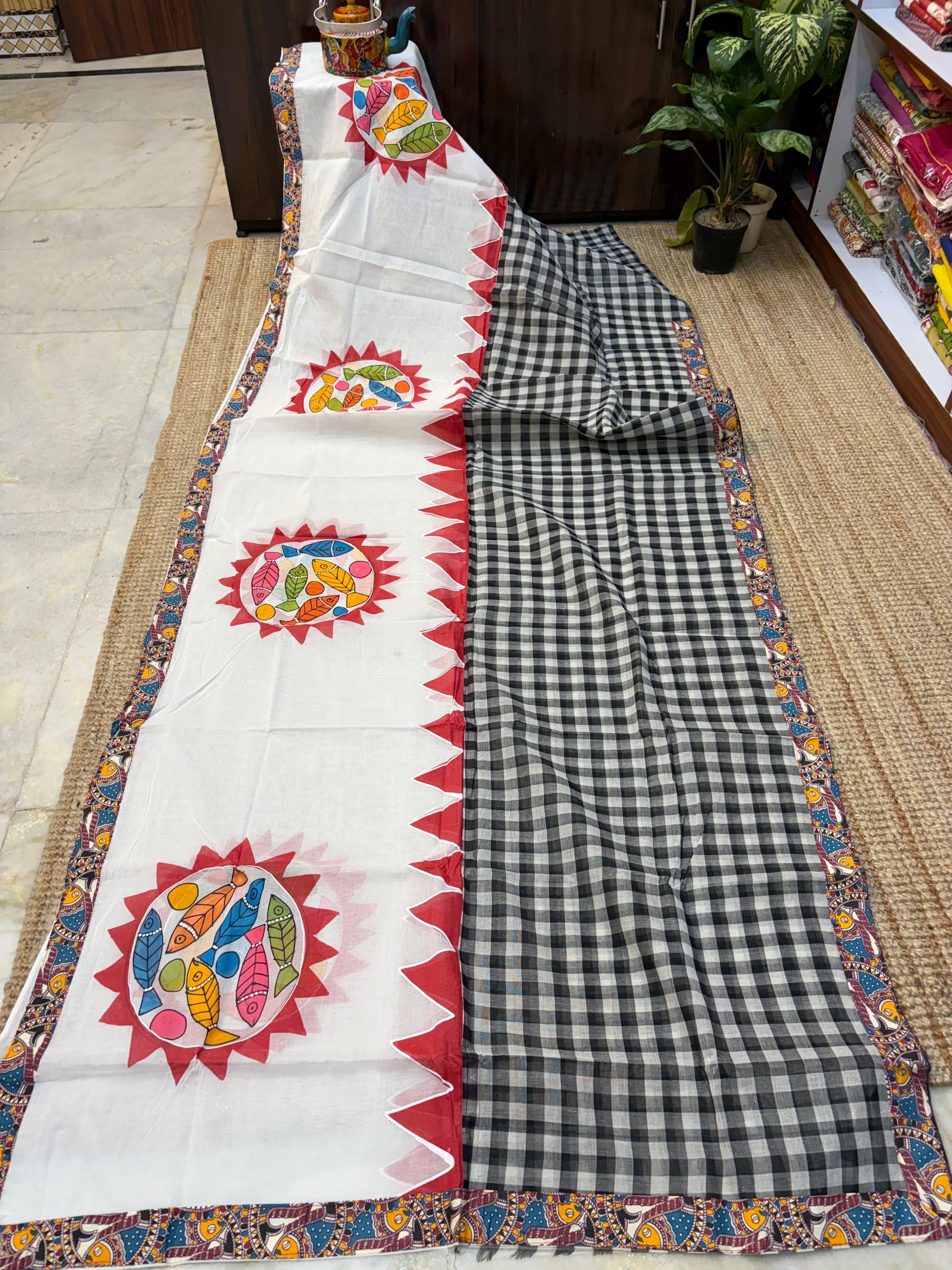 Boutique collection 
2 in one 

Hand painted & Dhonekhali Gamcha  Saree Patchwork (Half - Half) on premium Quality dhonekhali tant  With Kalamkari patchwork 