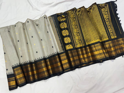Gayatri | Pure Pattu Gadwal