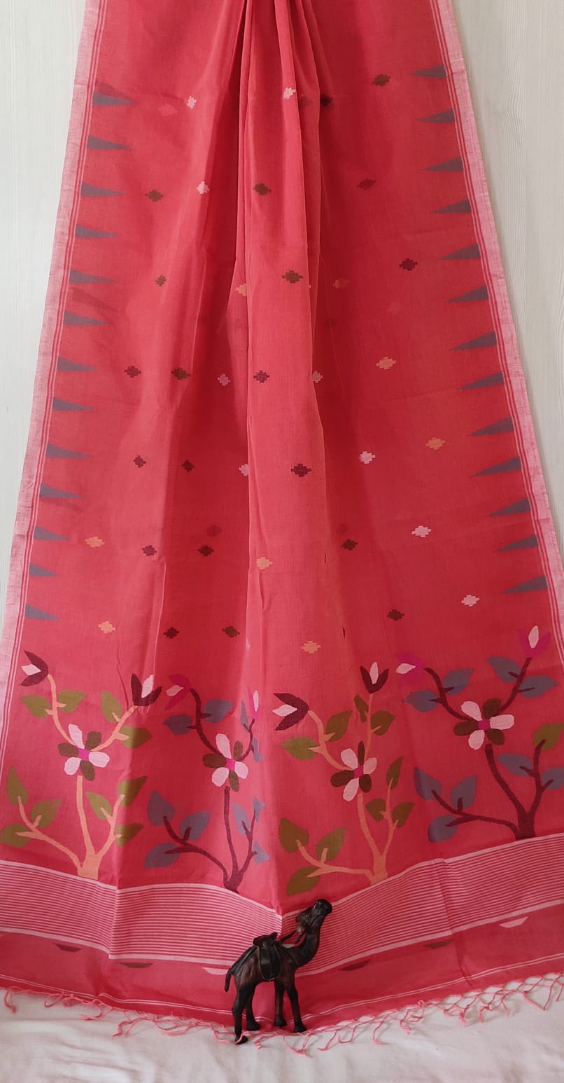 Very exclusive,Beautiful 100 Count pure 
Cotton by Cotton Hand Spoon jamdani 
with temple border with very 
elegant jamdani motif pallu
Without bp