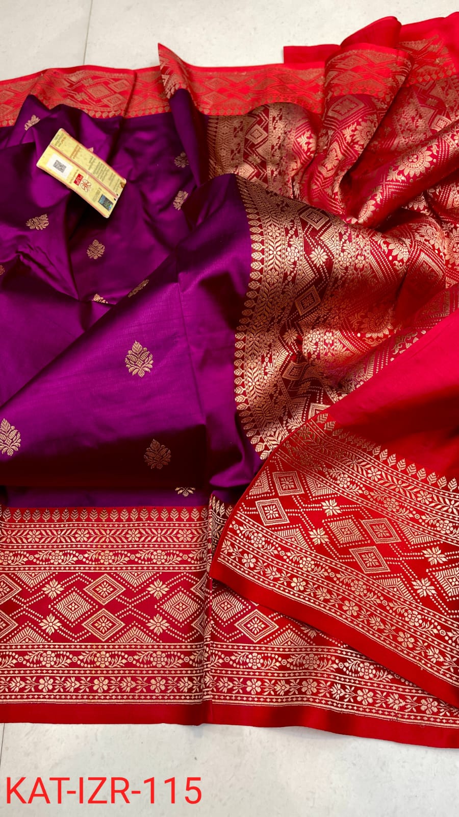 Bumbika | Katan Silk Banarasee Saree