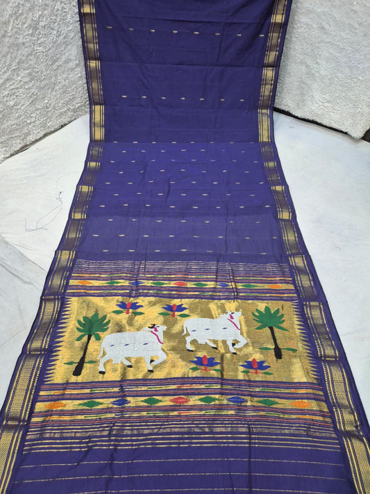 Yeola cotton paithani*
Pure cotton 
Handloom saree
Traditional Narali border 
Running blouse 
Shoulder butta 