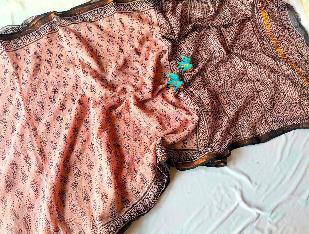 Summer special collection
Vanaspati ajark print

🥻🥻🥻🥻🥻🥻
 Kota saree new collection of Bagru print 
New collection Saree Kota Doriya .
Hand made 
Block print , Dabu print , Bagru print , vaspati print, ajark prijt
Saree length 5.5 mtr
Blouse.  80cm
Hand block printed