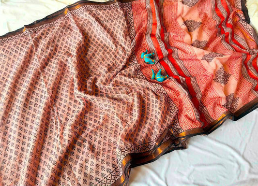 Summer special collection
Vanaspati ajark print

🥻🥻🥻🥻🥻🥻
 Kota saree new collection of Bagru print 
New collection Saree Kota Doriya .
Hand made 
Block print , Dabu print , Bagru print , vaspati print, ajark prijt
Saree length 5.5 mtr
Blouse.  80cm
Hand block printed