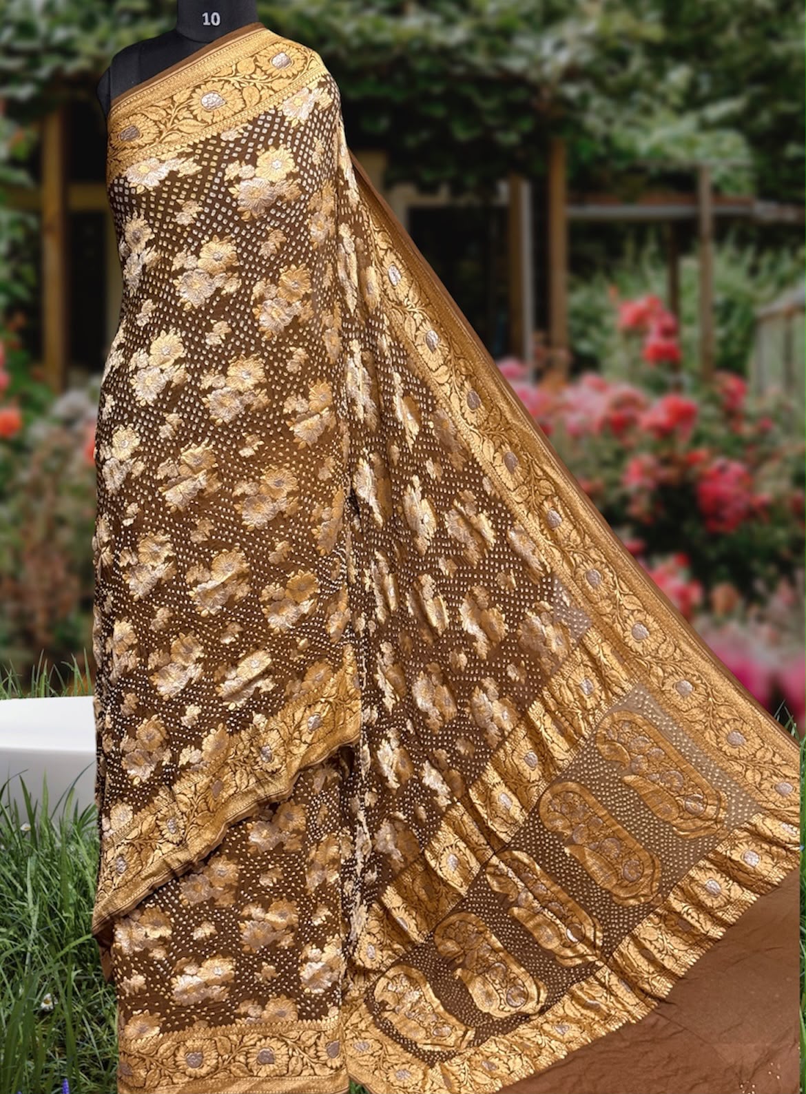 Sona Roopa rai Designer Bandhej Saree **

**Product Details:**
- **Fabric:** Khadi Georgette
- **Design:** Traditional rai aabadal  bandhej Real Nimzari, Beautiful Bandhej
- ** Pallu:** Designer silver Gold zari
- **Length:** 6.50 meters
- **Width:** 44-46 inches
- **Care:** Dry Clean Only
- ** colour:** ( Dark ) & ( light )