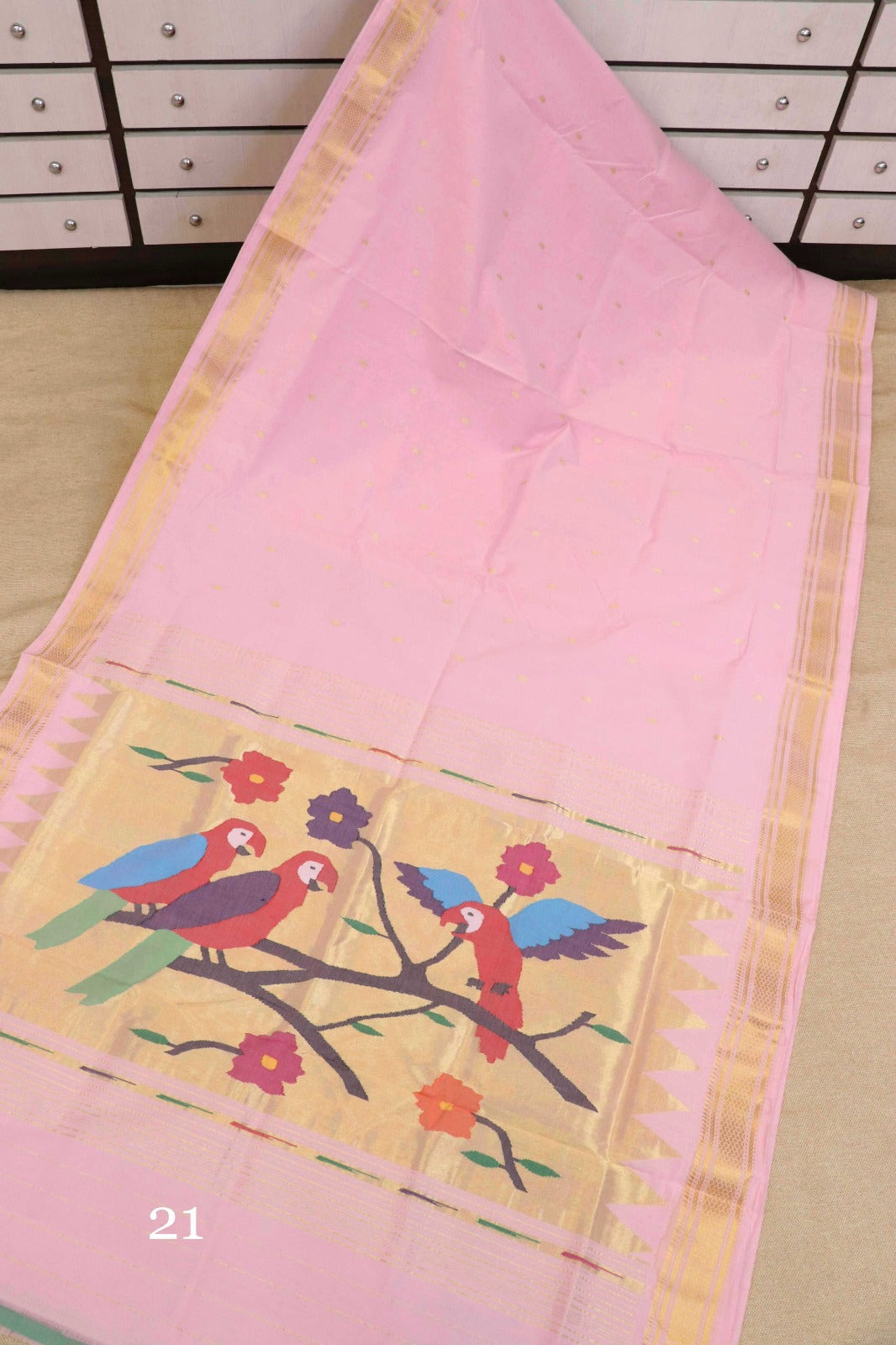 Kanika | Cotton Handloom Paithani Saree