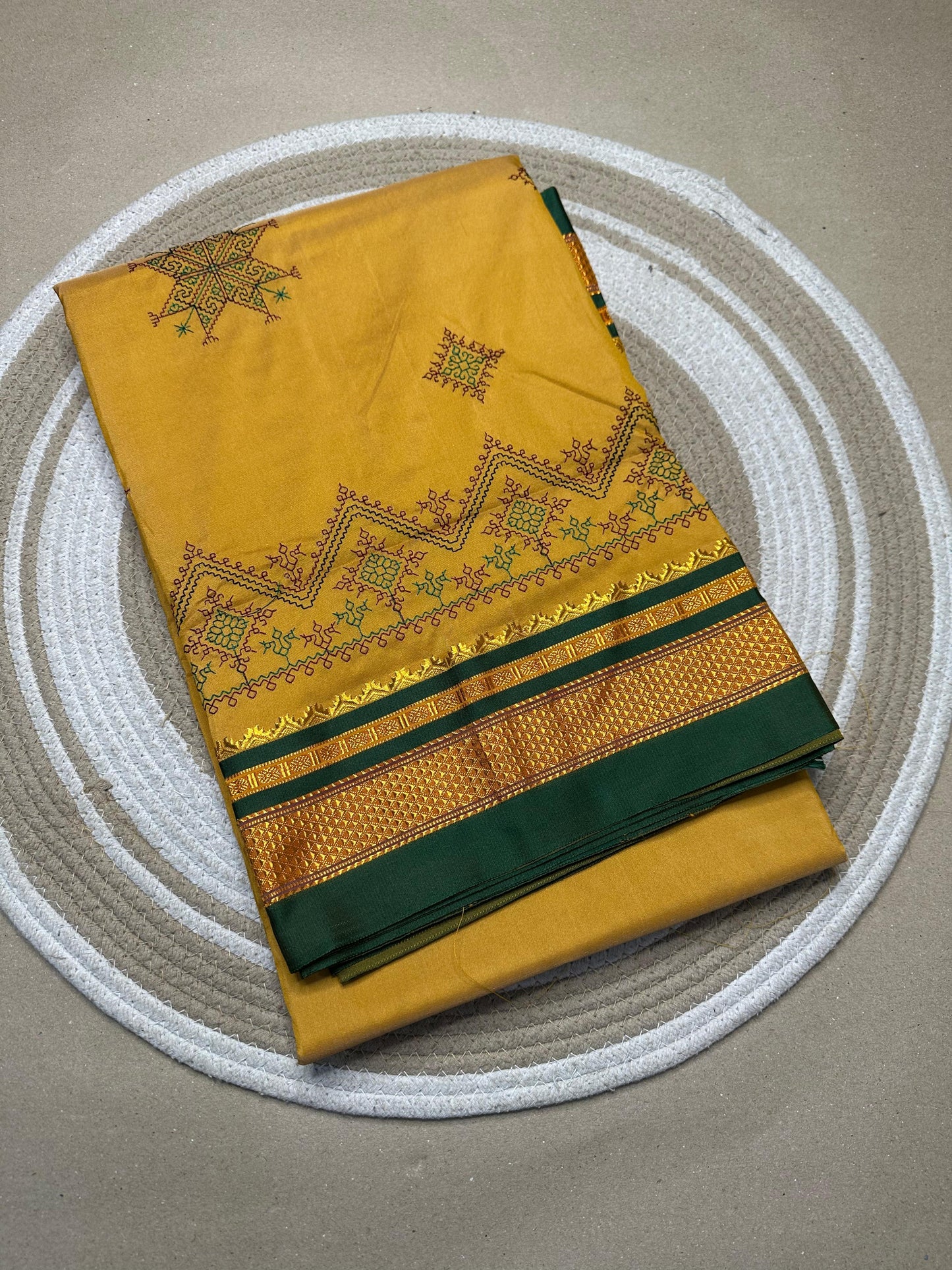 Kashree | Kasuti Work on Cotton Saree