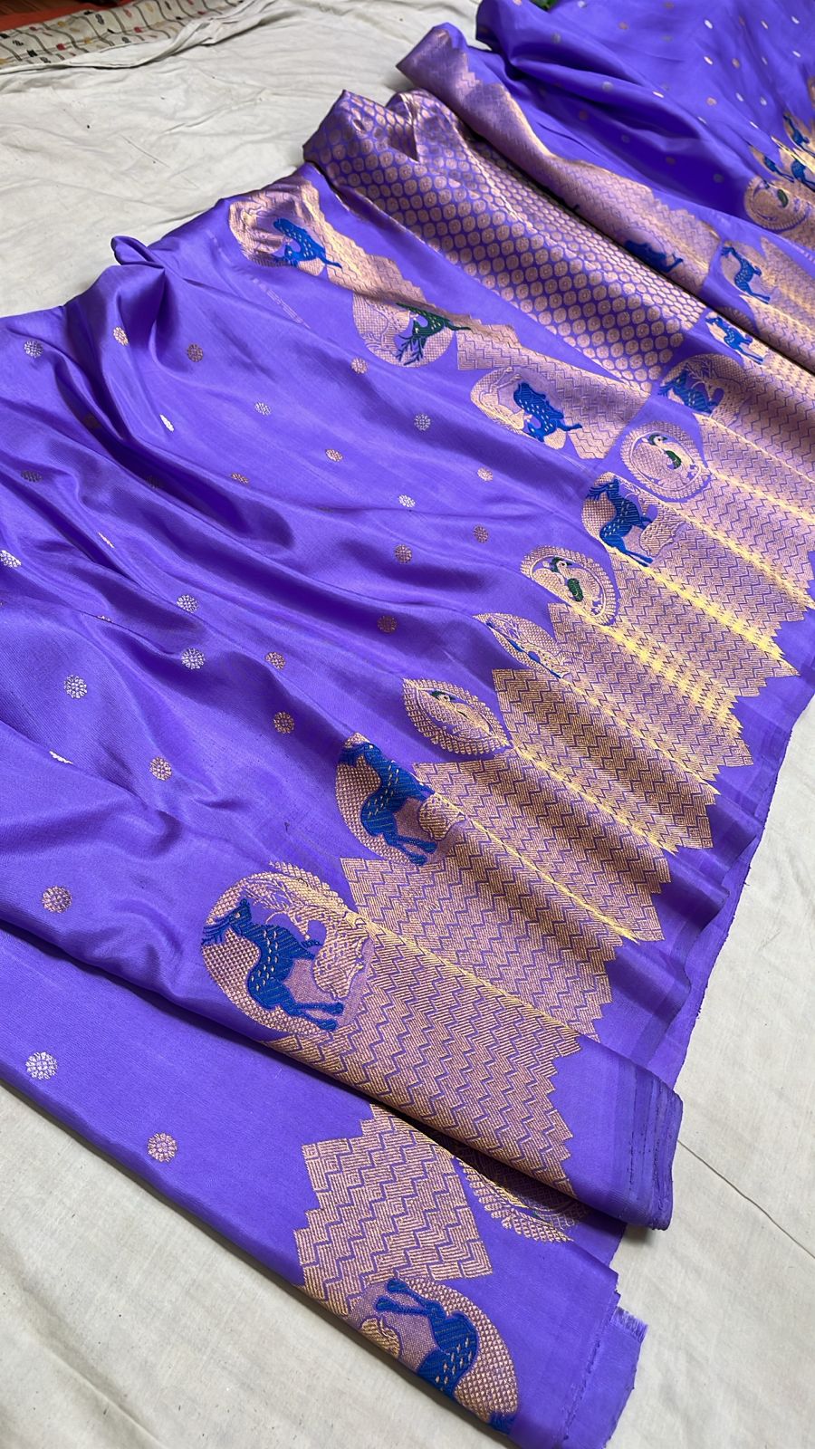 ✨✨Pure Gadwal Traditional
           Meenakari turning
           Border Pattu Sarees ✨✨