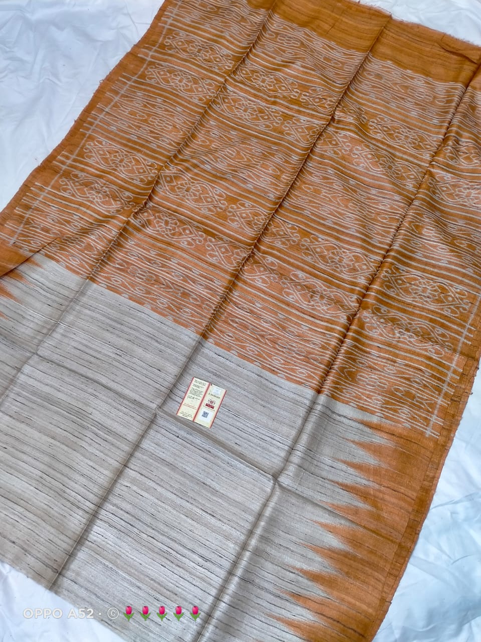 Pure tussar ghicha temple border ikkat print silk handloom saree with blouse pc.
Silk mark tag 
