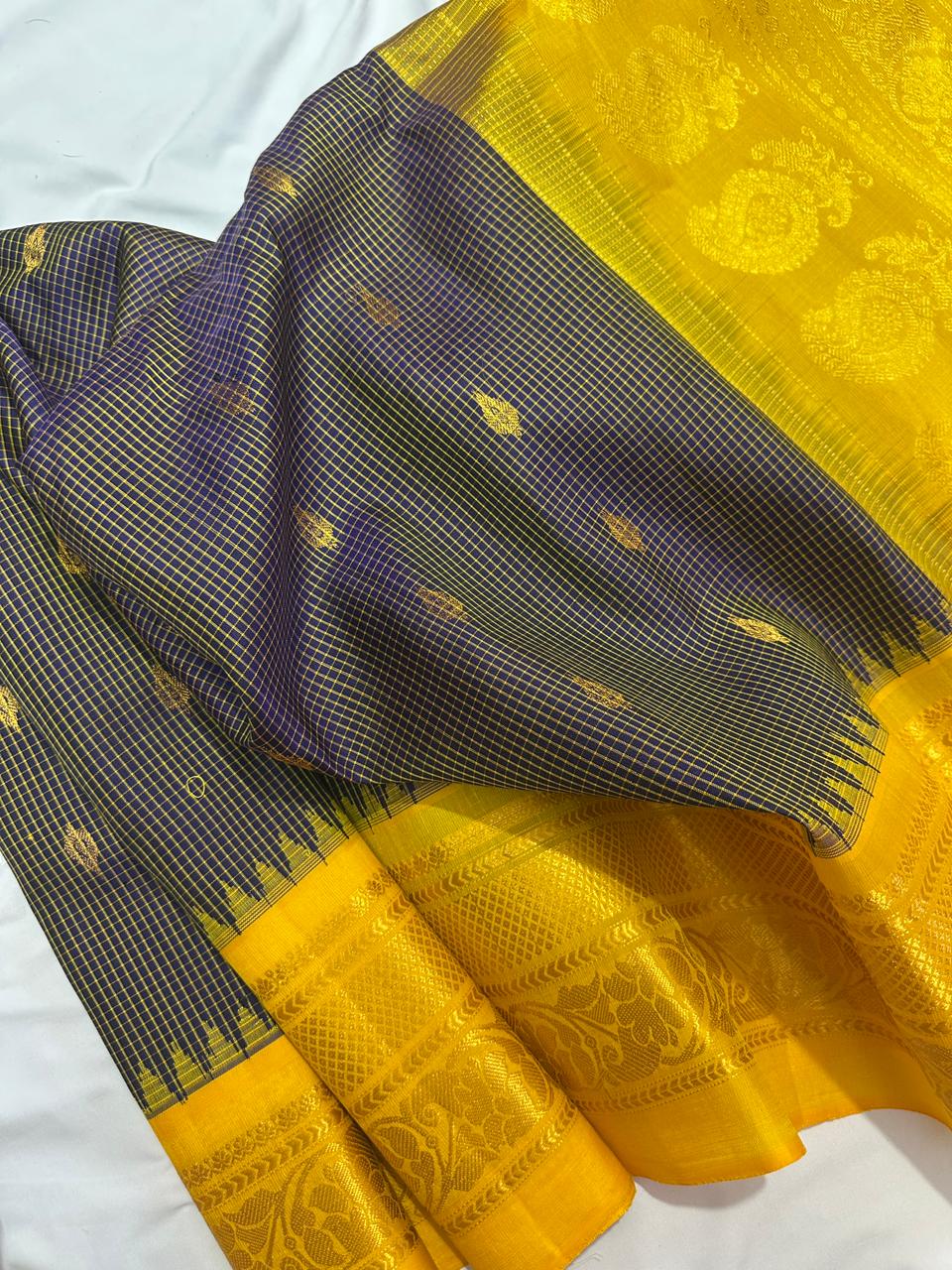 Guddu | Pure Pattu Gadwal