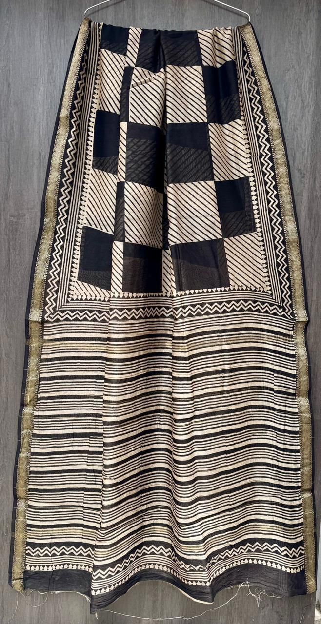 Byoma | Block printed with Maheshwari border