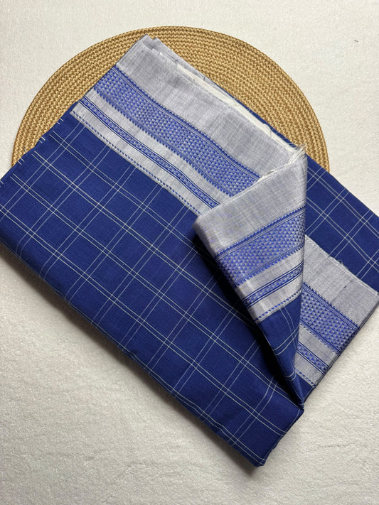 Cotton saree Chikki paras
Material - cotton by cotton 
Border - Chikki  border 
Saree Name - Ilkal cotton Chikki  sarees
Pallu - silk pallu 
Blouse -running
Handloom -yes
Saree length- 6.2
