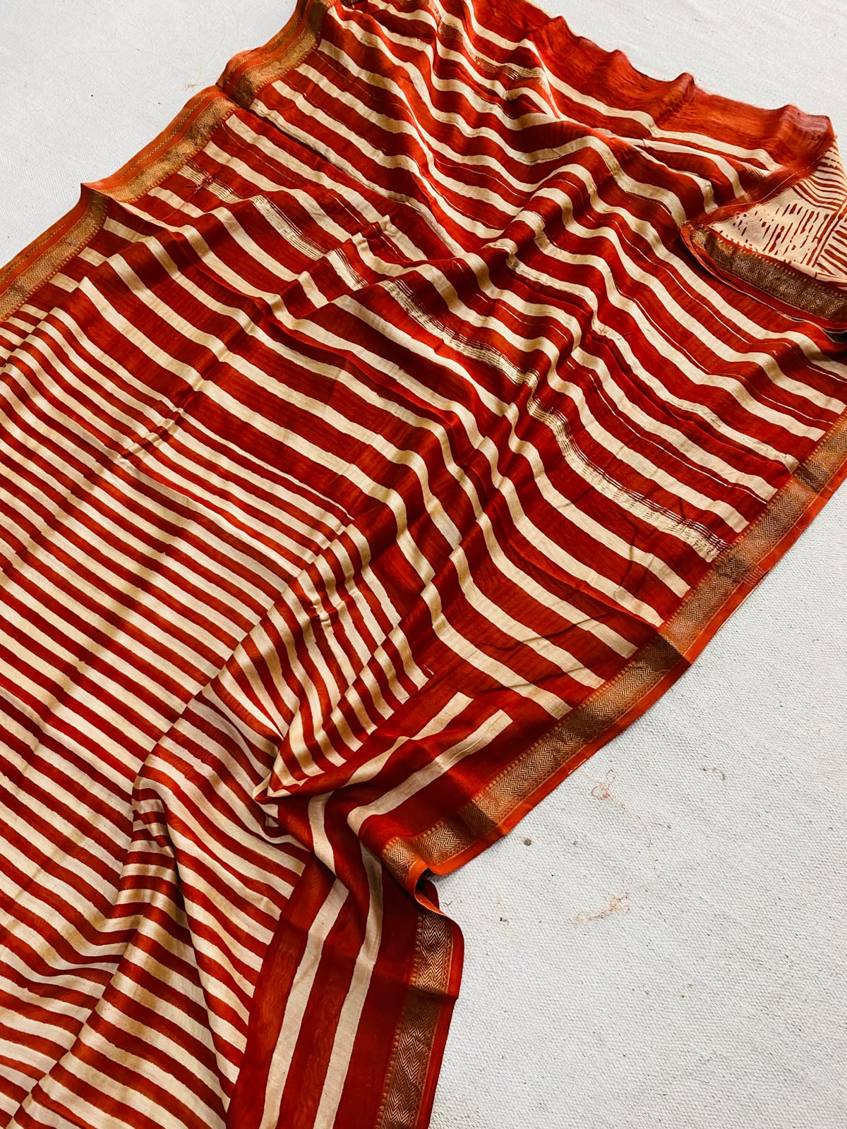 Let’s Wear #ethicallymade✅
🍁Beautifully Crafted Maheshwari Silk Saree  collection🍁
 Specially Designed in Bagru  jahota rapid dabu hand block print
100% Natural Dye
Fabric : Maheshwari Silk 
Length : 5.5 Meters
Blouse Piece : 0.90 Meter
