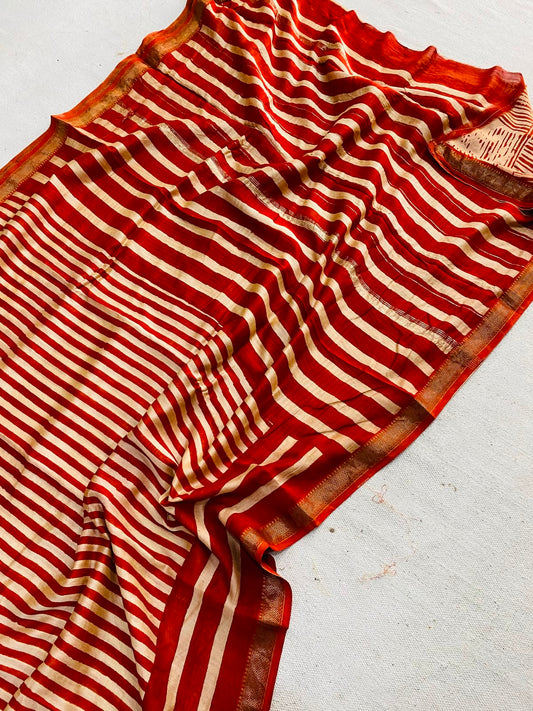 Let’s Wear #ethicallymade✅
🍁Beautifully Crafted Maheshwari Silk Saree  collection🍁
 Specially Designed in Bagru  jahota rapid dabu hand block print
100% Natural Dye
Fabric : Maheshwari Silk 
Length : 5.5 Meters
Blouse Piece : 0.90 Meter
