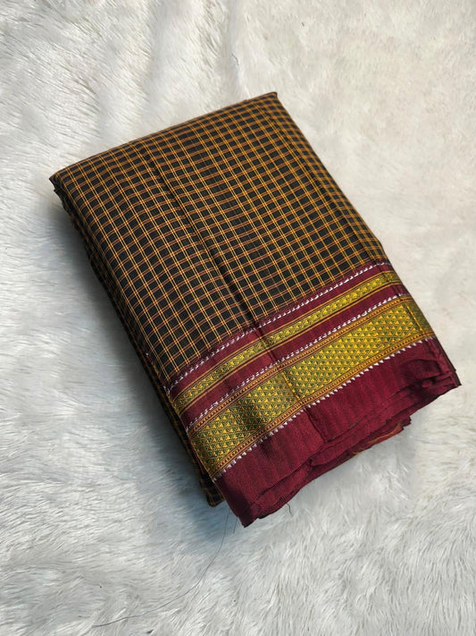 Special Boxchecks Ilkal Sare
Beautiful Colours
Trendy Ilkal Pure Silk Pallu &  Blouse Saree
Border Type : Chikki Paras Border
Fabric Body: Cottonsilk 
Palla: Pure Silk
Color: All Available
Blouse: Running- attached to the saree. 
Saree length: 6.20m