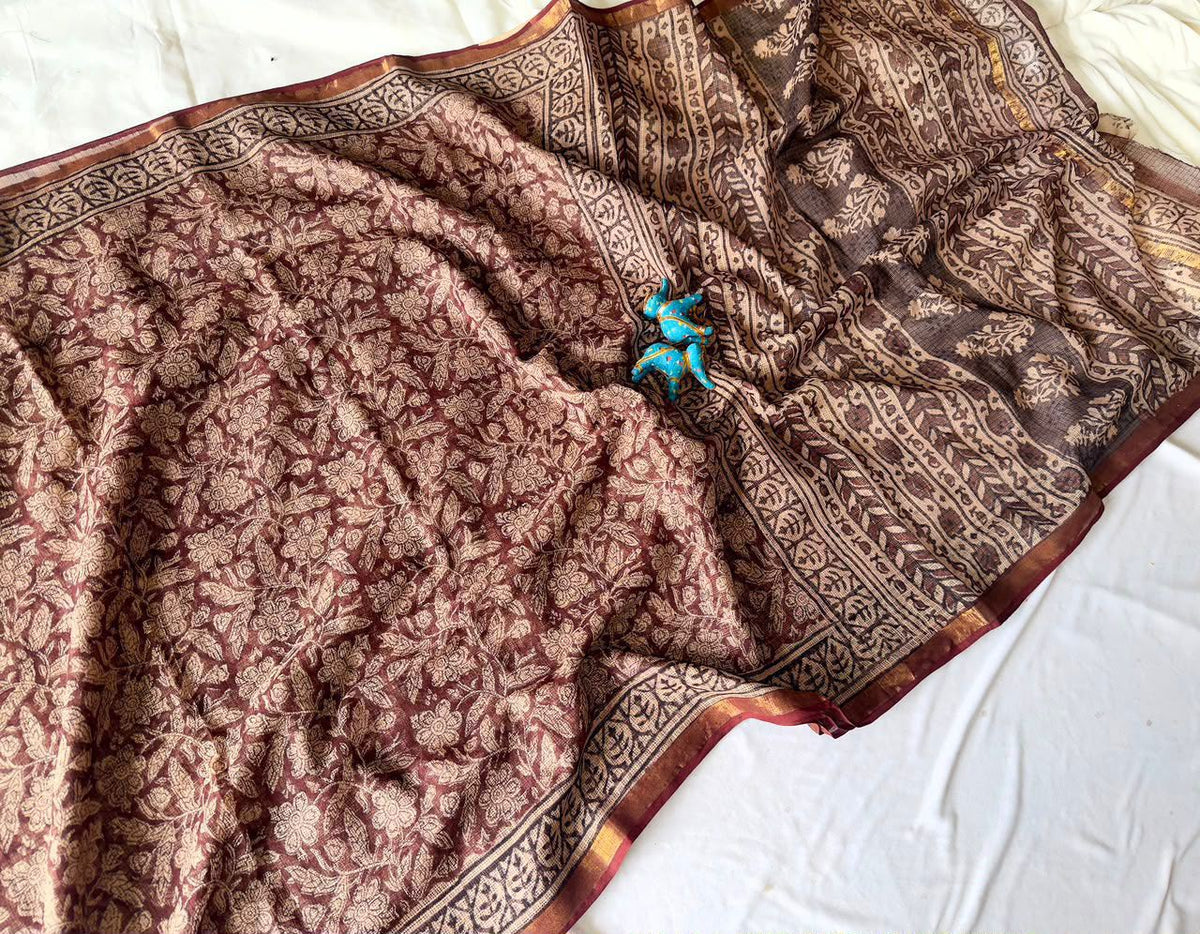 Summer special collection
Vanaspati ajark print

🥻🥻🥻🥻🥻🥻
 Kota saree new collection of Bagru print 
New collection Saree Kota Doriya .
Hand made 
Block print , Dabu print , Bagru print , vaspati print, ajark prijt
Saree length 5.5 mtr
Blouse.  80cm
Hand block printed