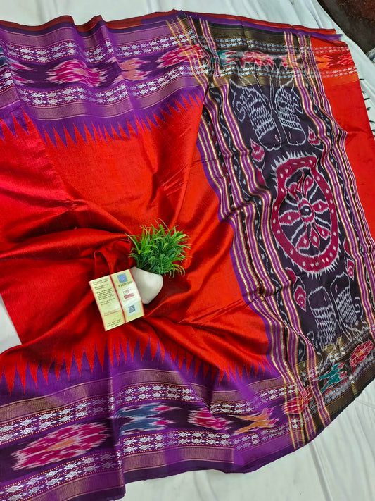 *Pure raw silk handloom Ikkat and vidarbha temple border saree with contrast blouse*
Pure raw silk saree
Silk mark certified
Handloom made
Best quality