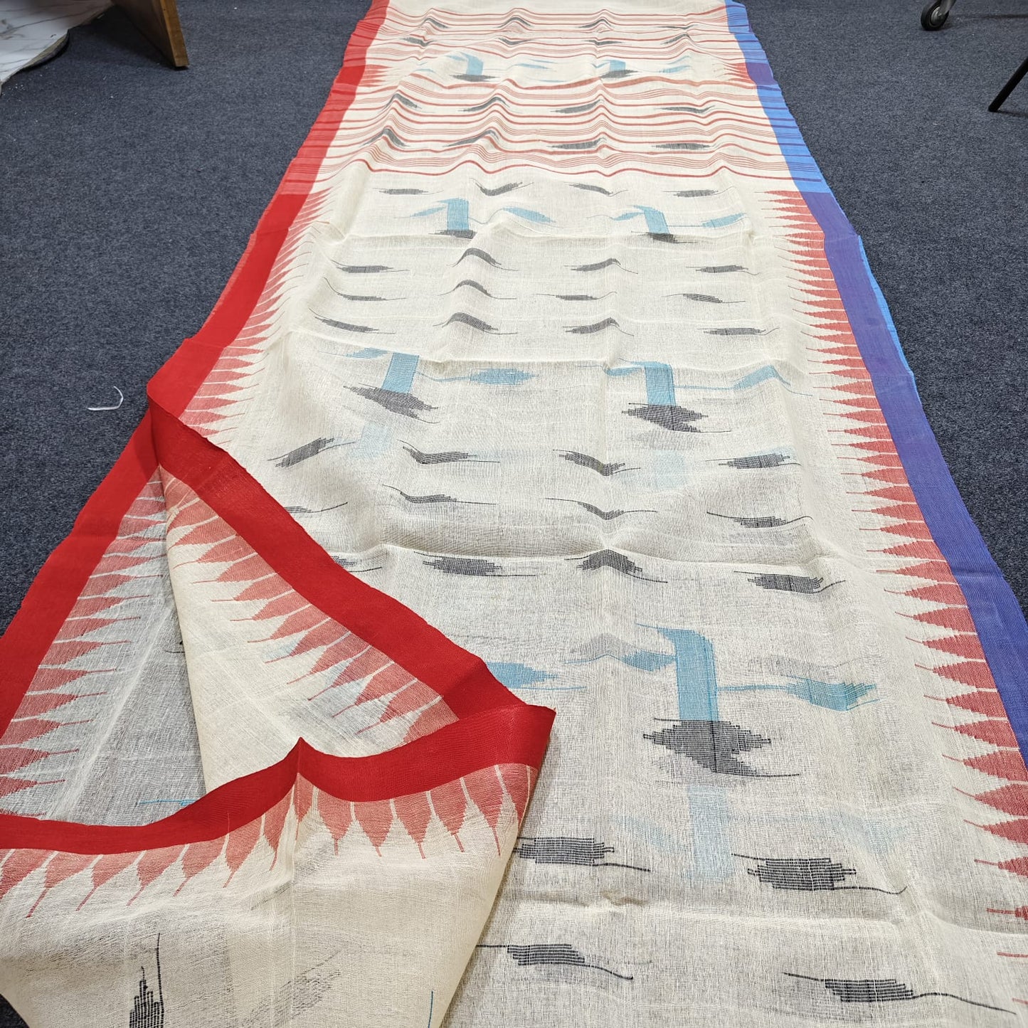 Authentic handloom 
monipuri cotton saree
With bp
