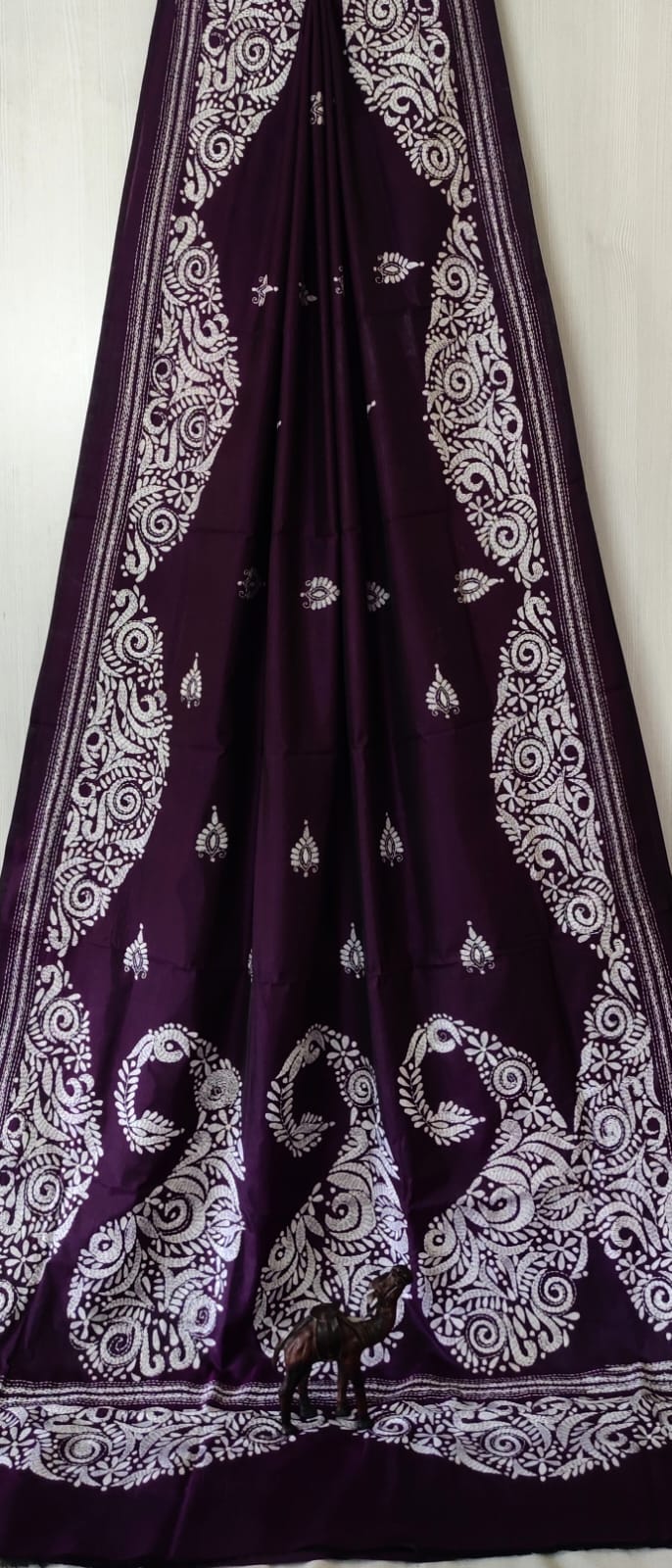 Beautiful kantha work on blended Bangalore silk
With kantha stich work bp