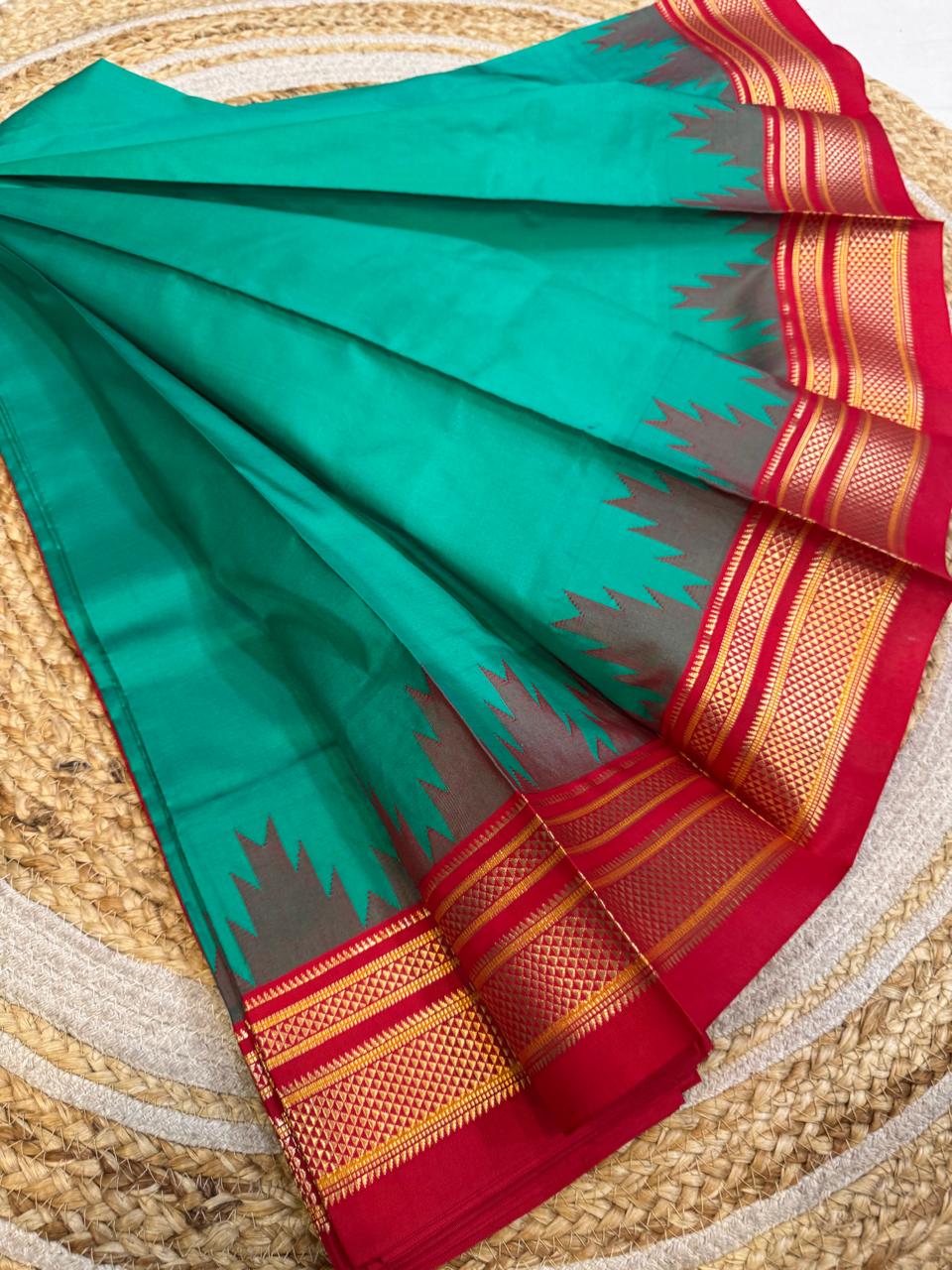 
*Big Temple Border Ilkal*

Exclusive silk ilkal saree 
Pure silk big temple border design superior quality ilkal saree
With contrast blouse 
6.10mtrs length 
Full body pure silk Border, pallu & blouse semi silk 