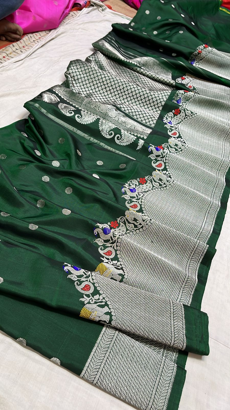 ✨✨Pure Gadwal Traditional
           Meenakari turning
           Border Pattu Sarees ✨✨