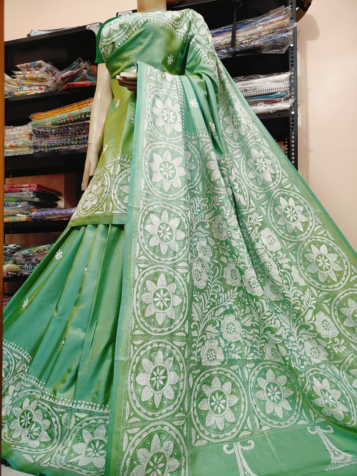 Traditional Shantiniketan hand Kanthastitch saree On 
Belendend bangalore silk Material 
With Kanthastitch Work Bp