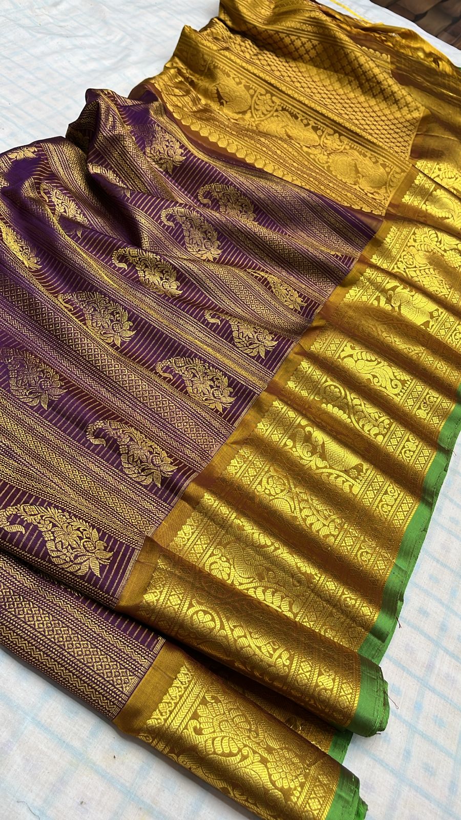 ✨✨Pure Gadwal Traditional
          Border Brocade 
          Pattu Sarees ✨✨
