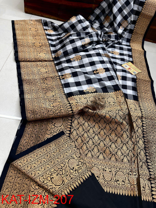 
Pure Handloom banarasi KATAN **Checks +Meenakari* SAREE
*KATAN Checks + Meenakari*
Silk Sarees with antique Jari 
*Rich Pallu
*  Blouse with Border
* Smooth & Soft Fabric