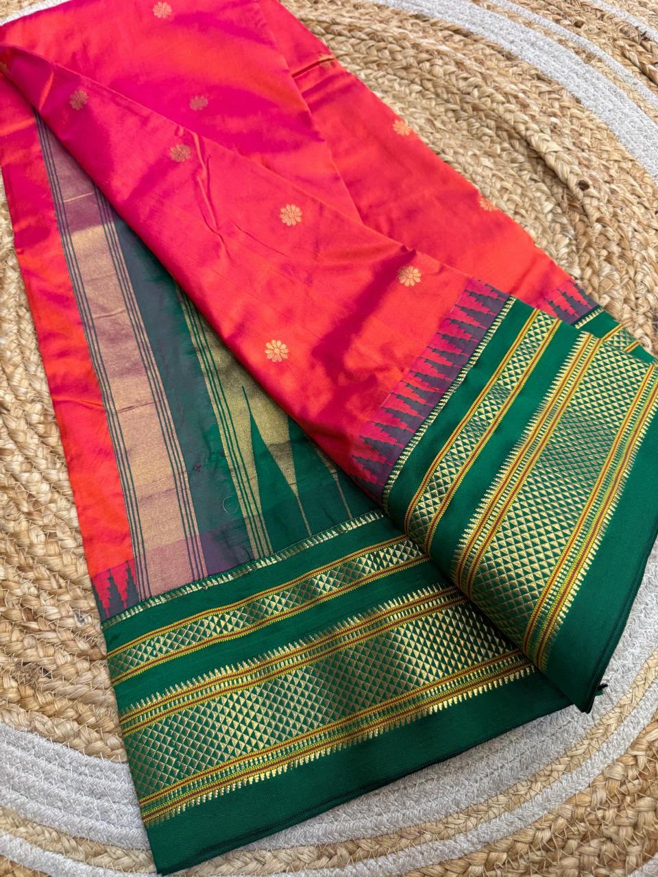 *All New Colours* 

*Exclusive silk ilkal saree*
*Pure silk korvai temple border* with *body butta* design superior quality ilkal saree & contrast blouse 
6.10mtrs length 
Full body pure silk 