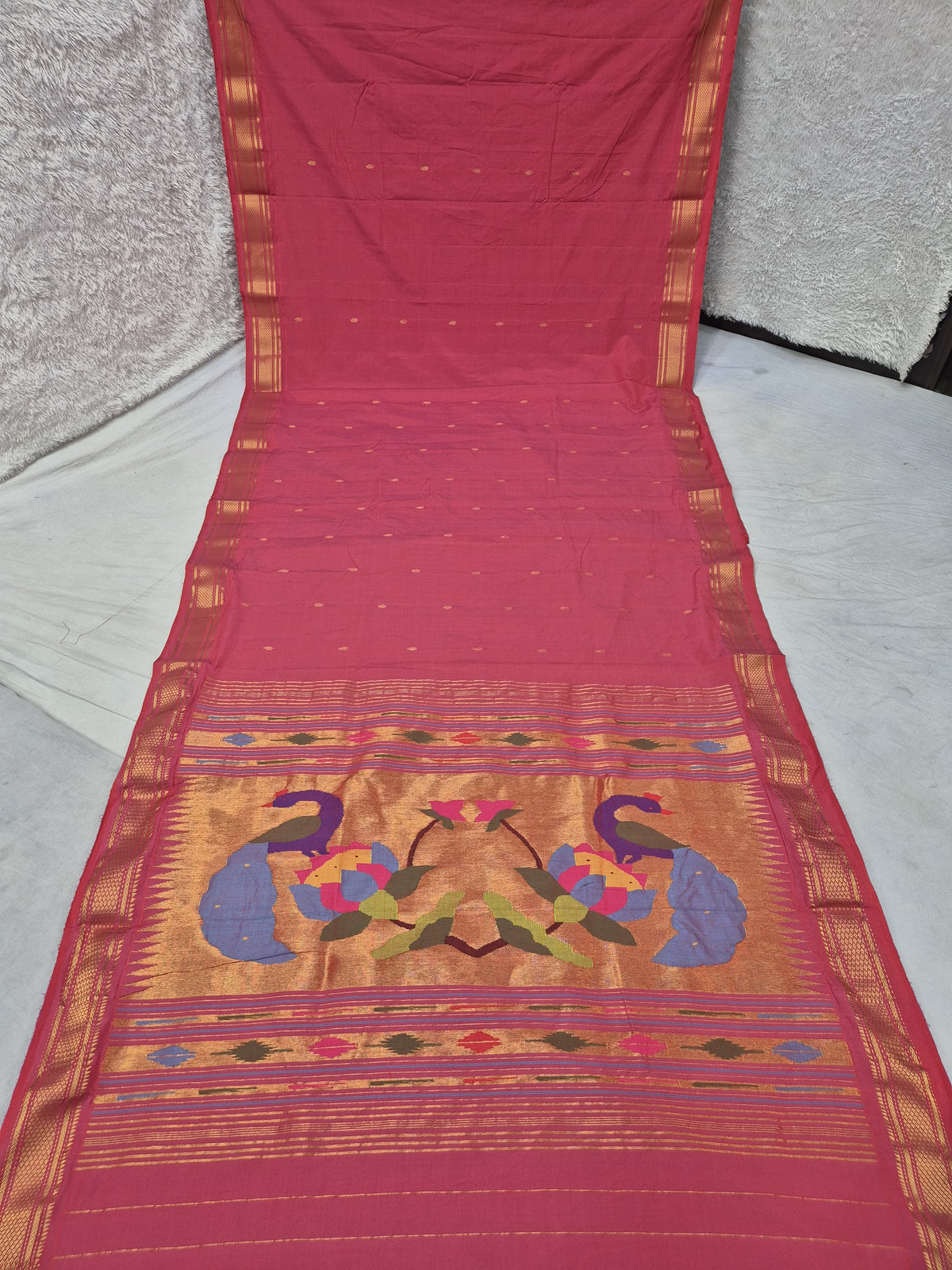 Yeola cotton paithani*
Pure cotton 
Handloom saree
Traditional Narali border 
Running blouse 
Shoulder butta 