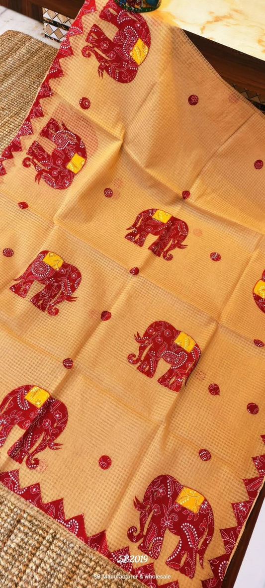 *Aplick work saree*

*No bp*

*Materials/ Resham Kota*

*All over Aplick work*
