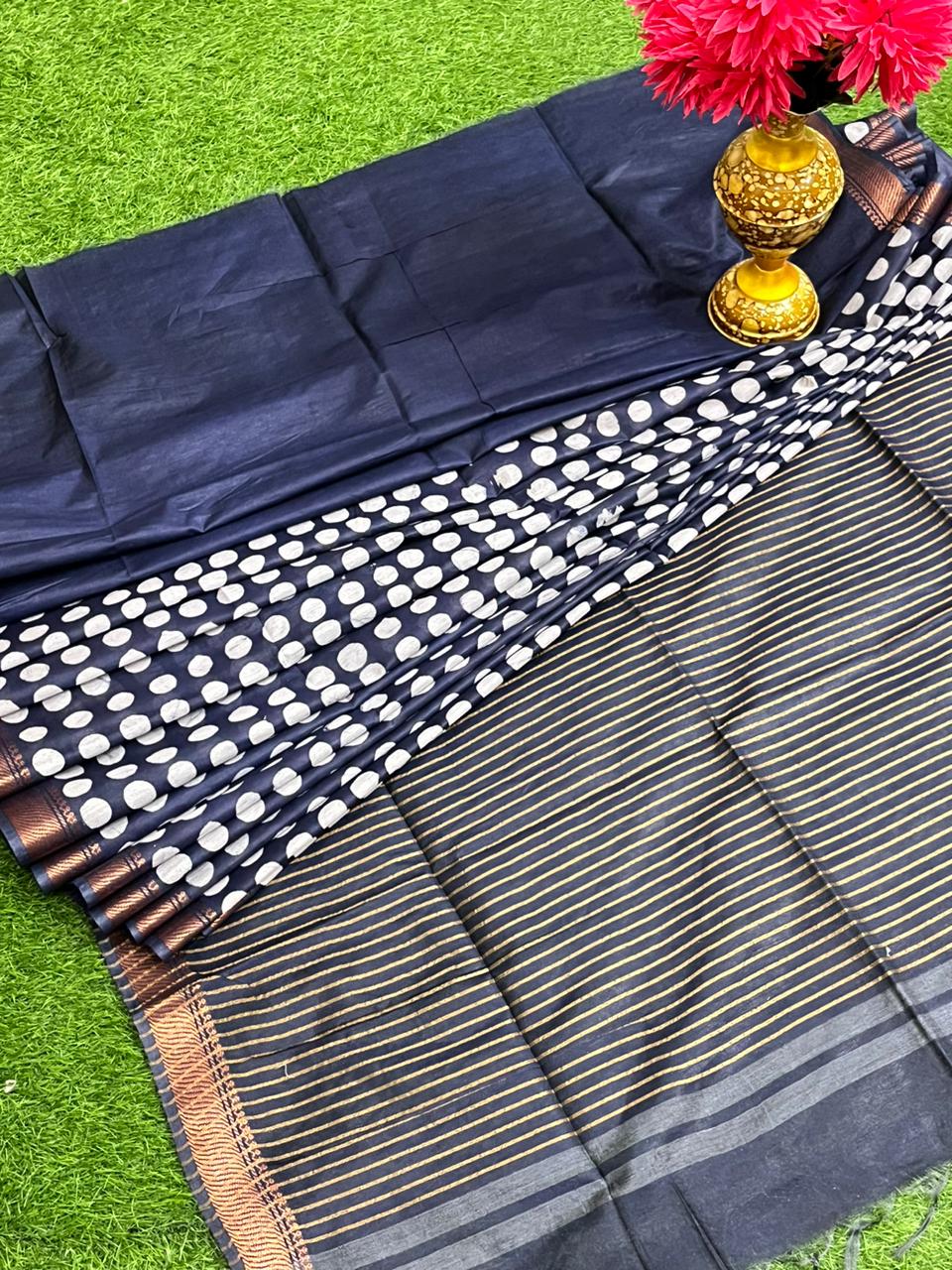 Osha | KOTA STAPLE BANARSI BORDER SILK SAREE WITH BATIK PRINT