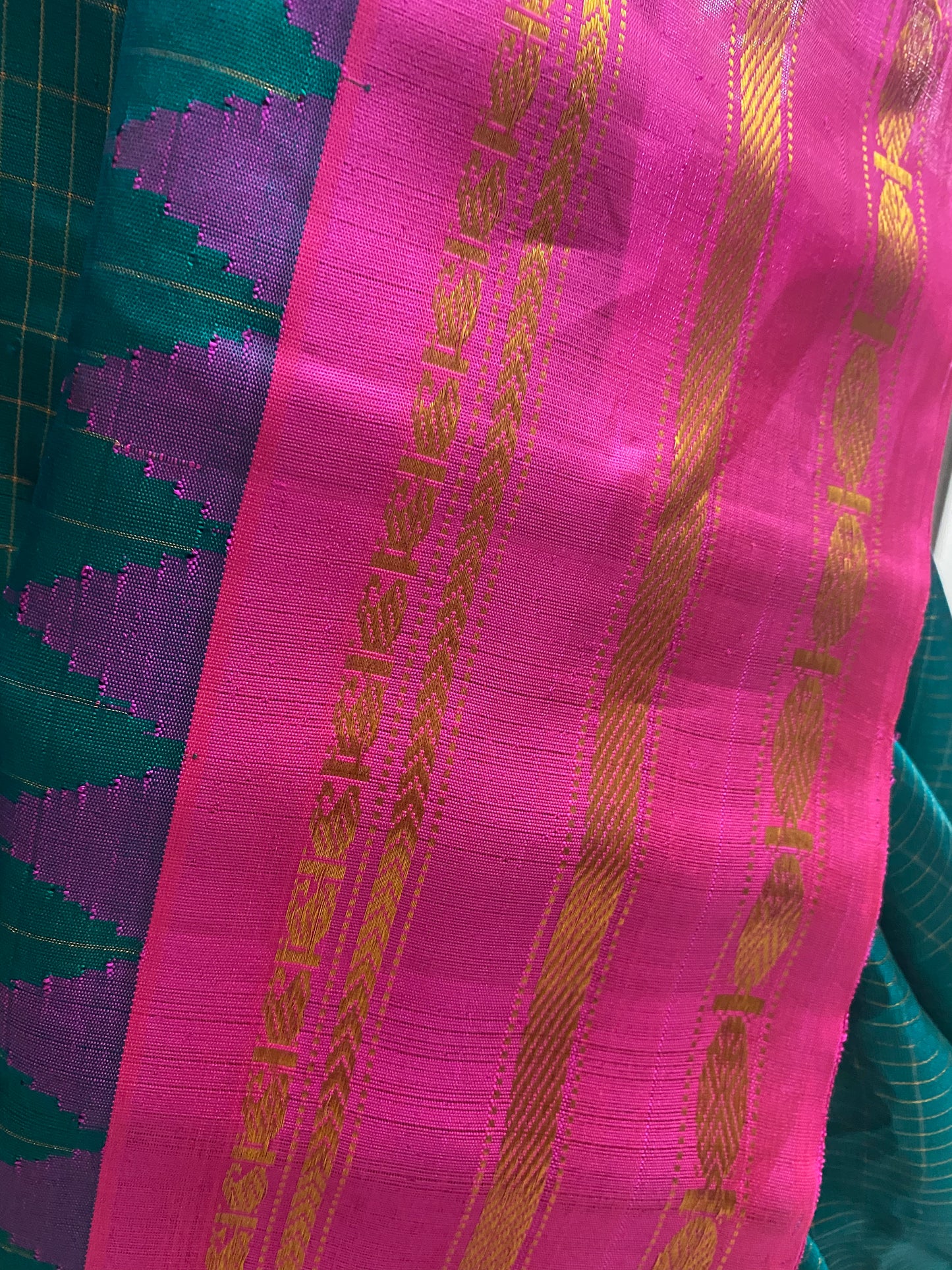 Khag | Green pure silk gadwal with kuttu border