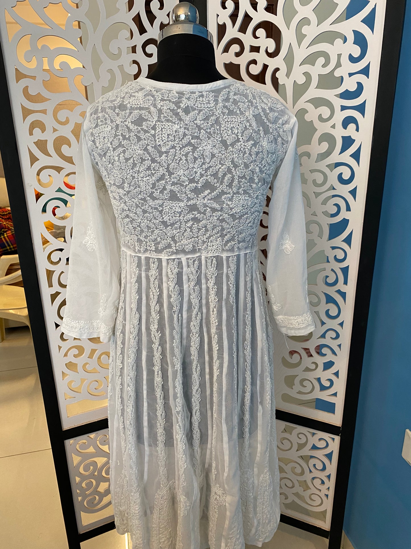 Kalidaar chikankari kurta