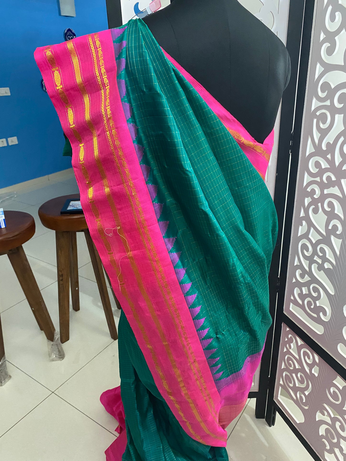 Khag | Green pure silk gadwal with kuttu border