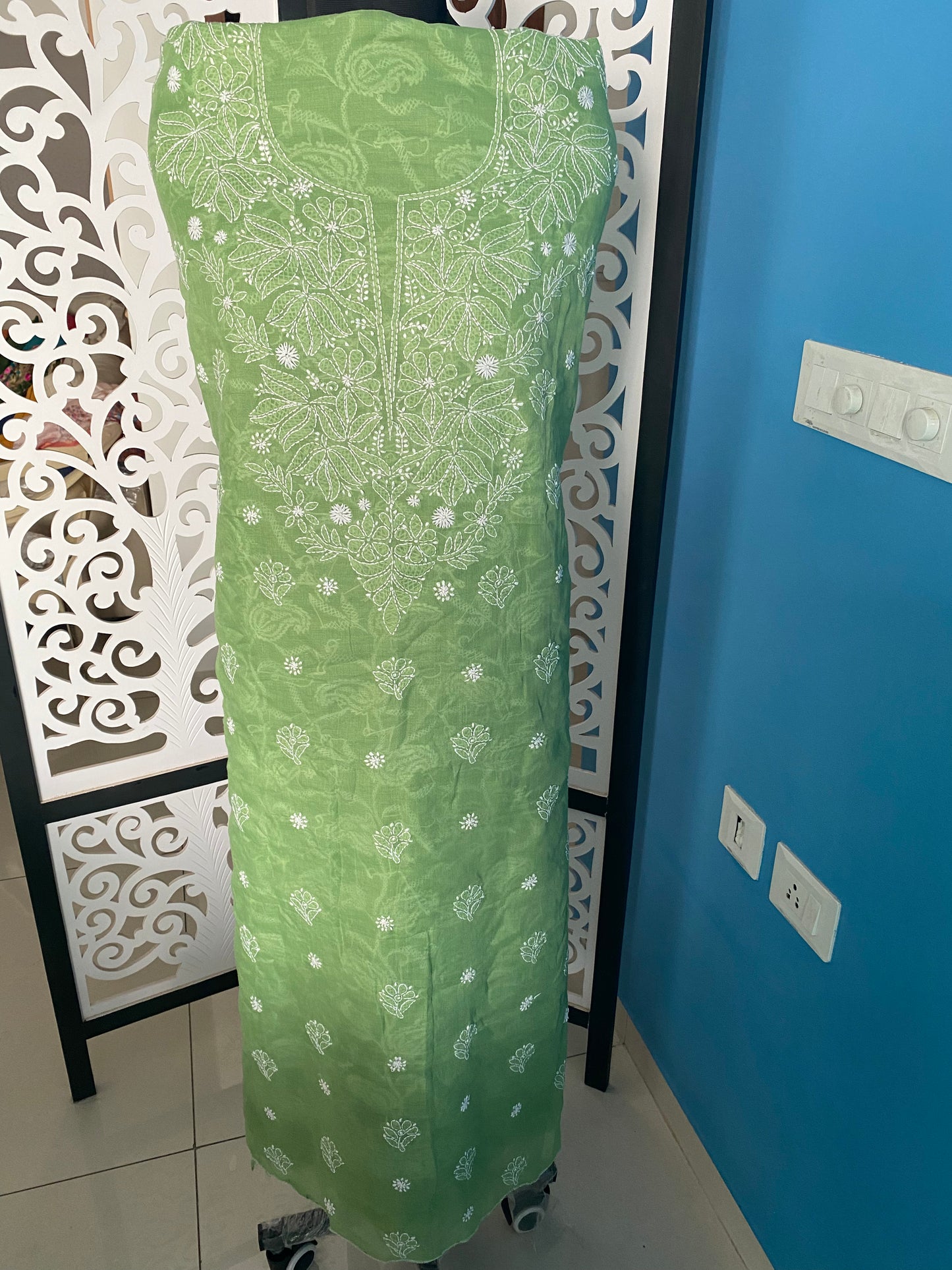 Chikankari on Cotton with floral motifs