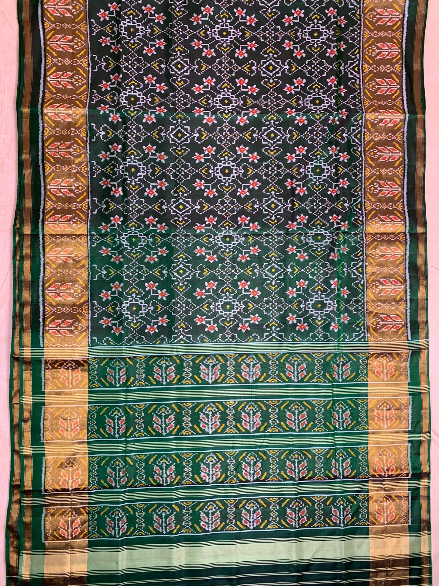 Kintuk | Single Ikat Patola saree