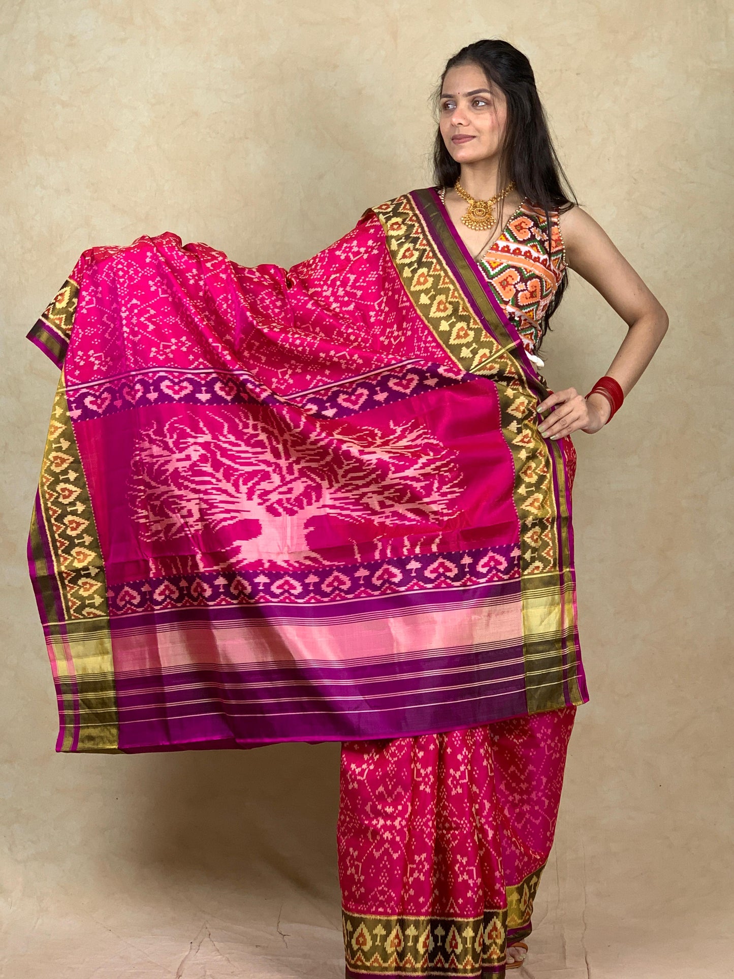 Ishika | Single Ikat Patola saree