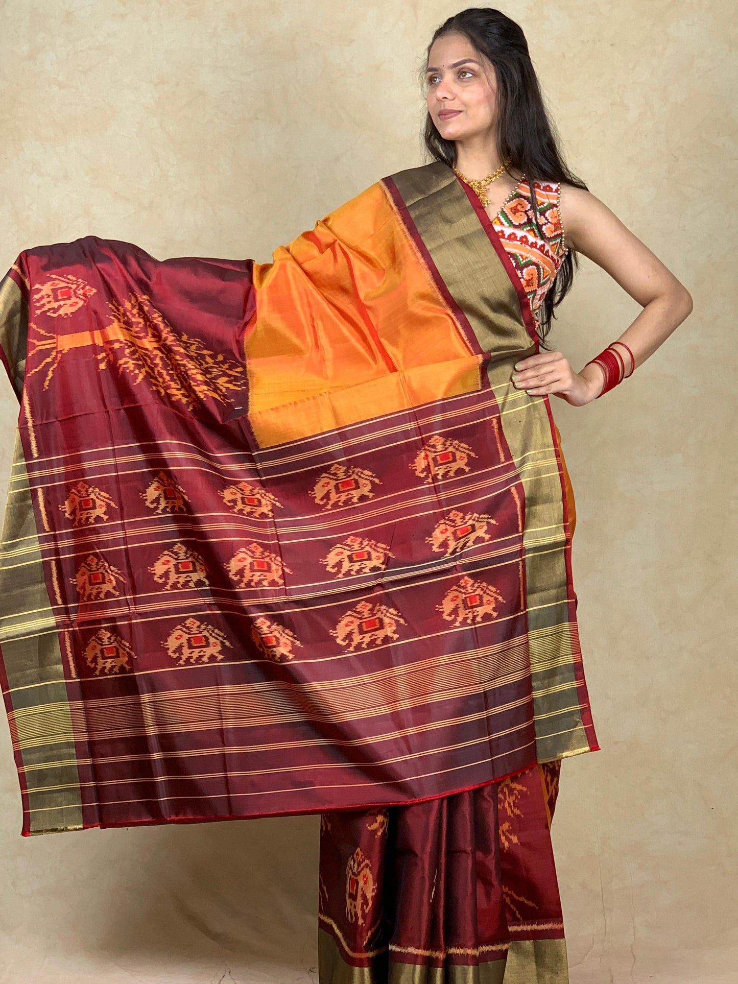 Ishia | Single Ikat Patola saree