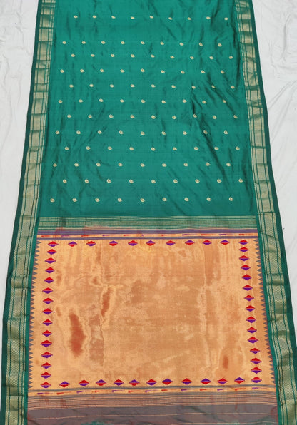 Pankaj | Chandrakor Handloom paithani